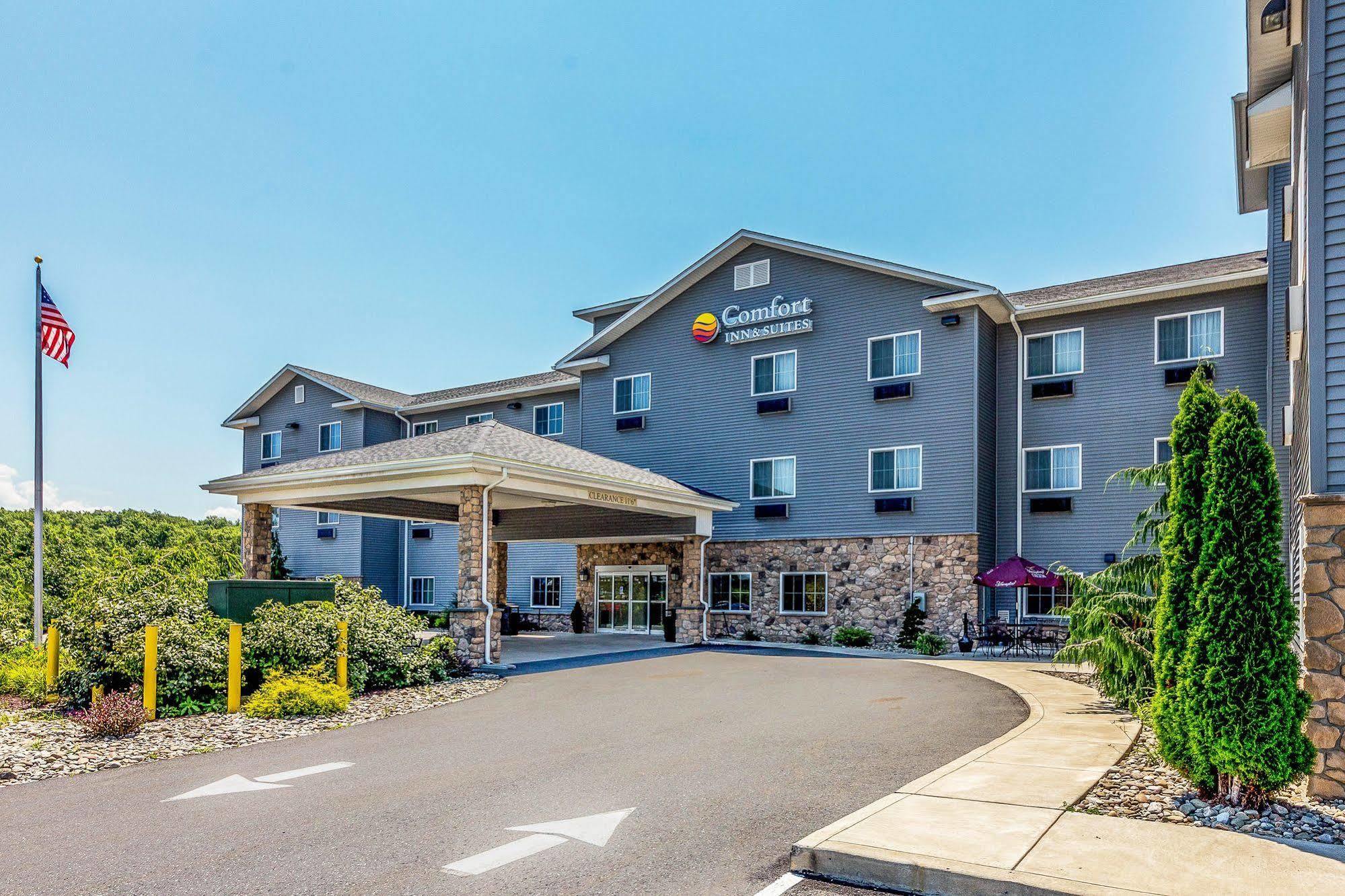 Comfort Inn & Suites Barnesville - Frackville Exterior foto